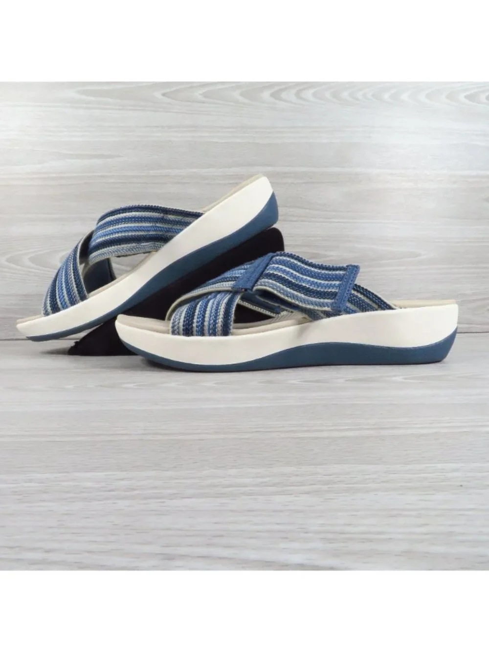 Clarks Cloudsteppers Arla Wave Sandals Women's Size 8.5 W Wide Blue Navy Slides